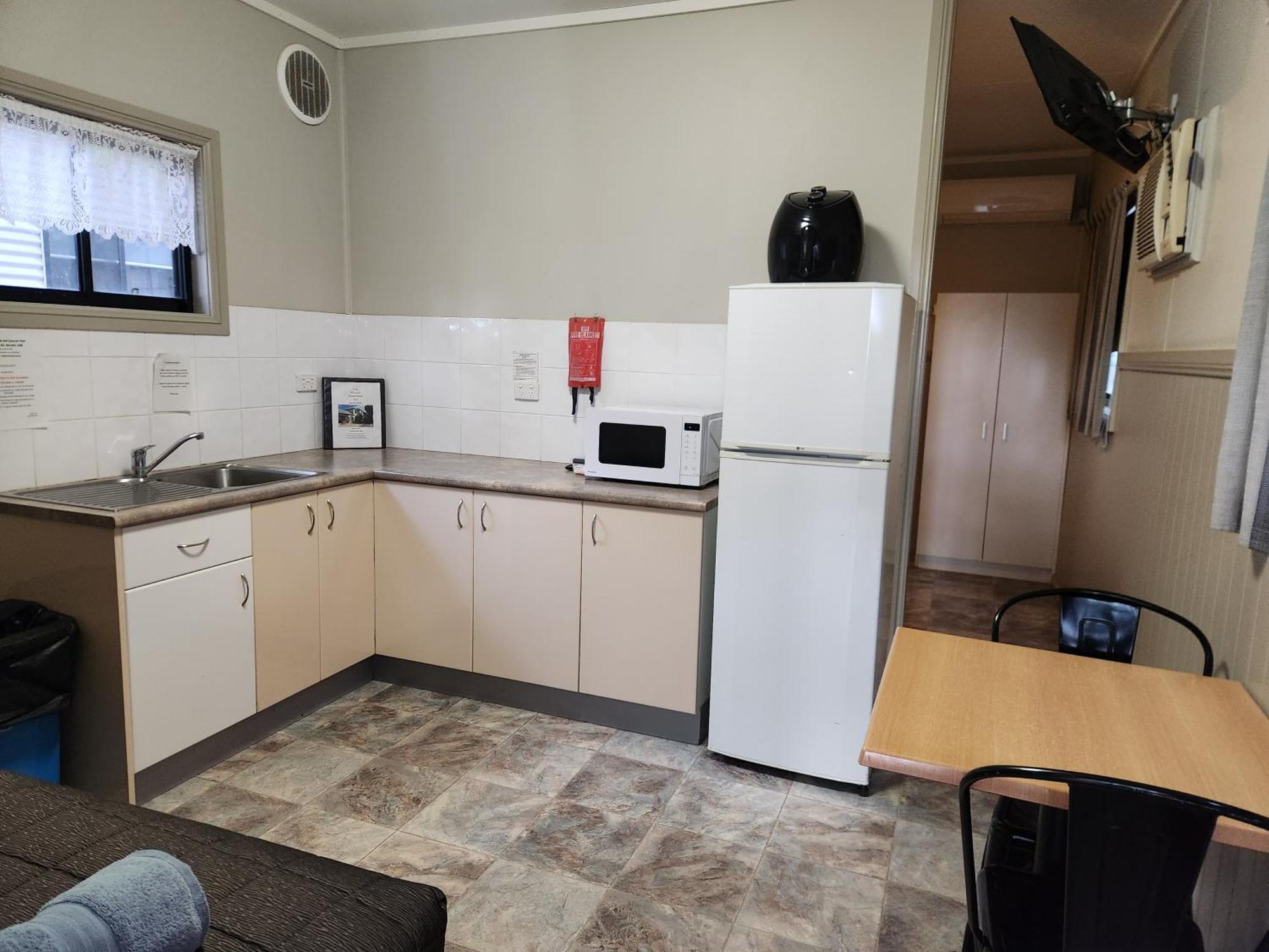 Narrabri Motel And Caravan Park Экстерьер фото