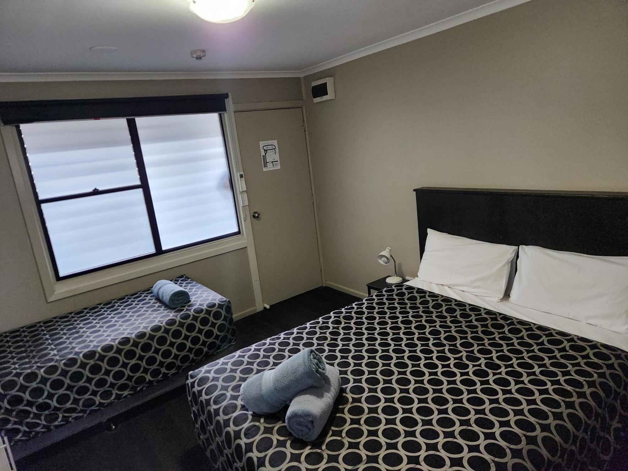 Narrabri Motel And Caravan Park Экстерьер фото