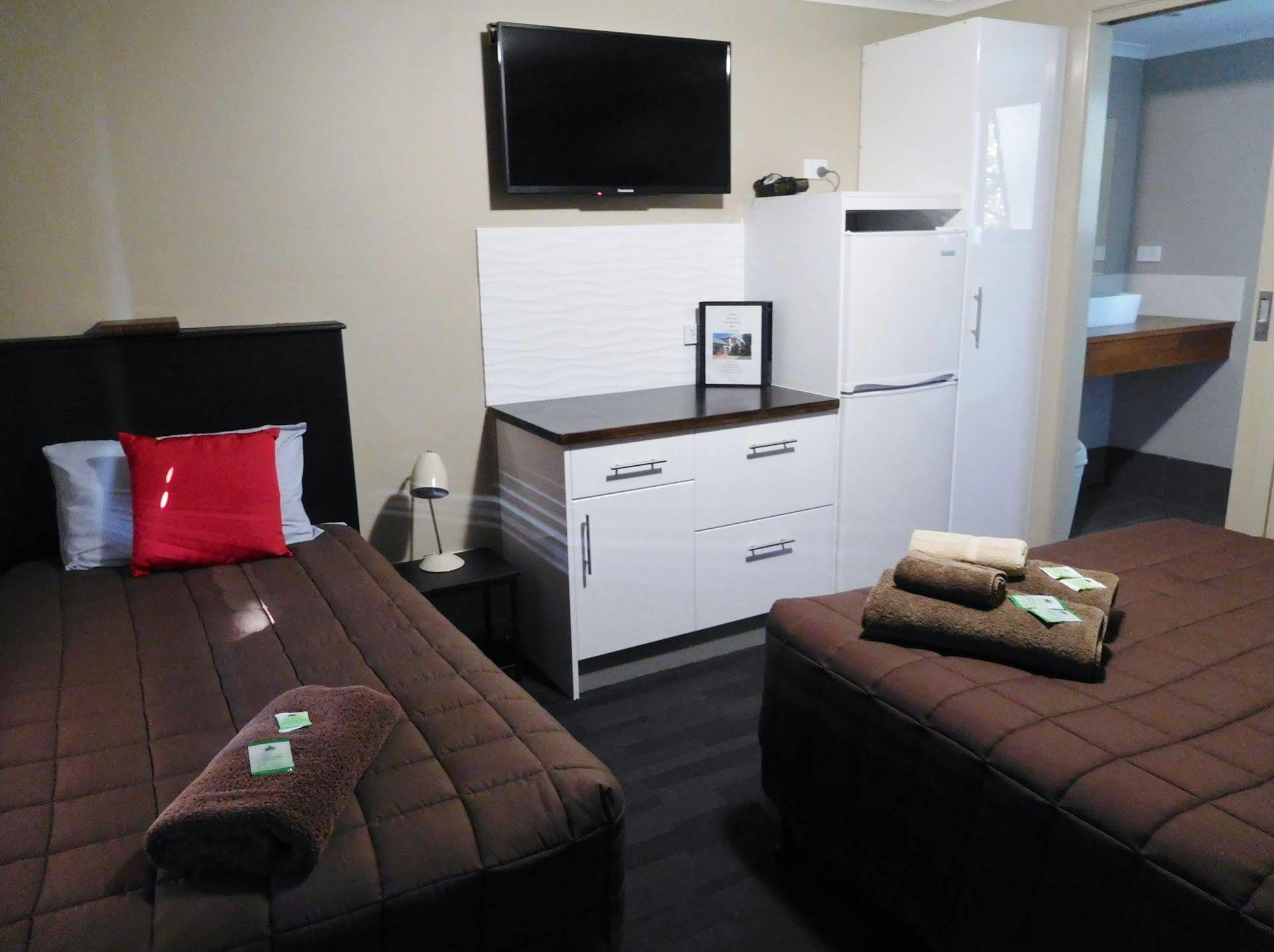 Narrabri Motel And Caravan Park Экстерьер фото