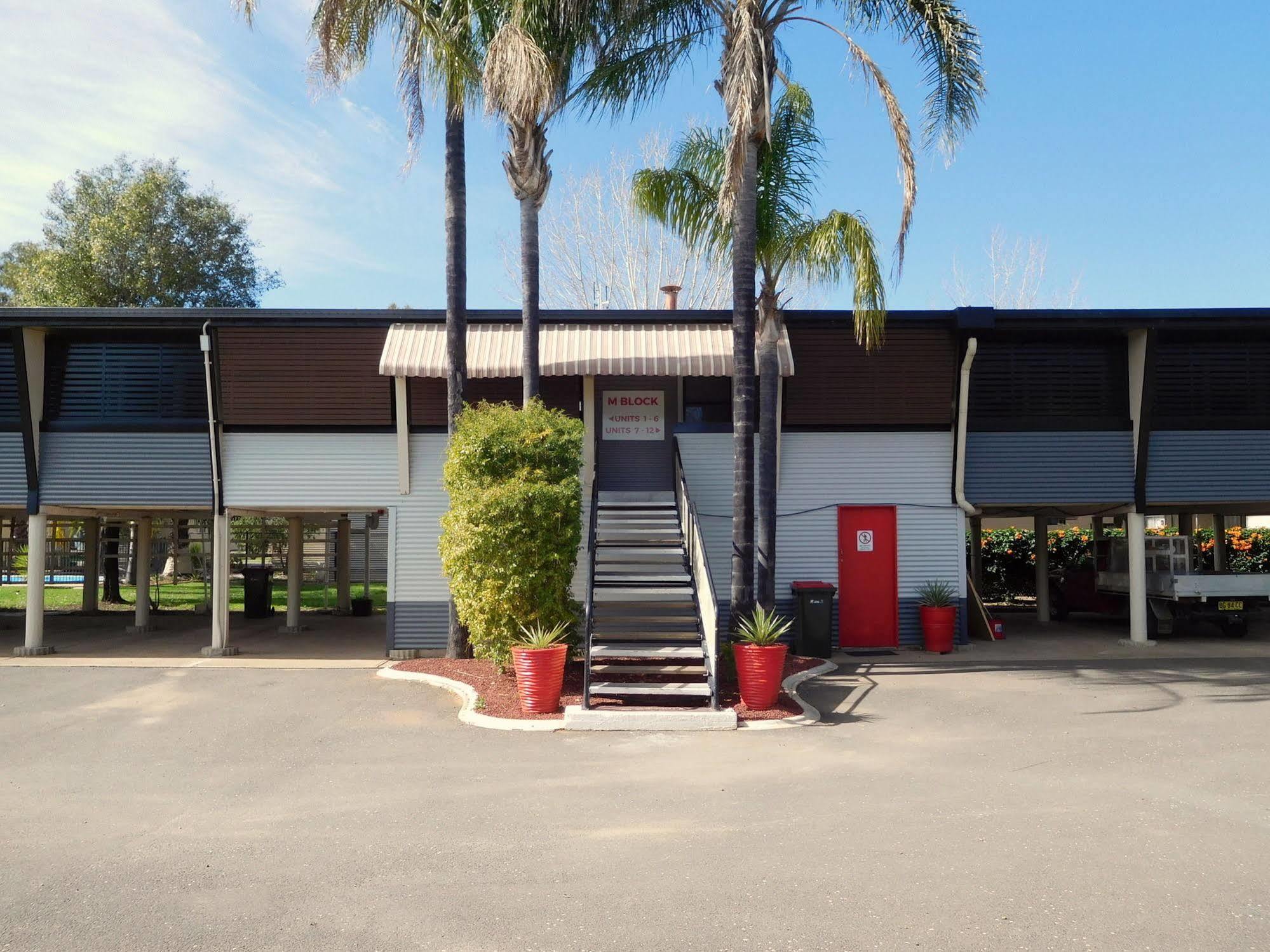Narrabri Motel And Caravan Park Экстерьер фото