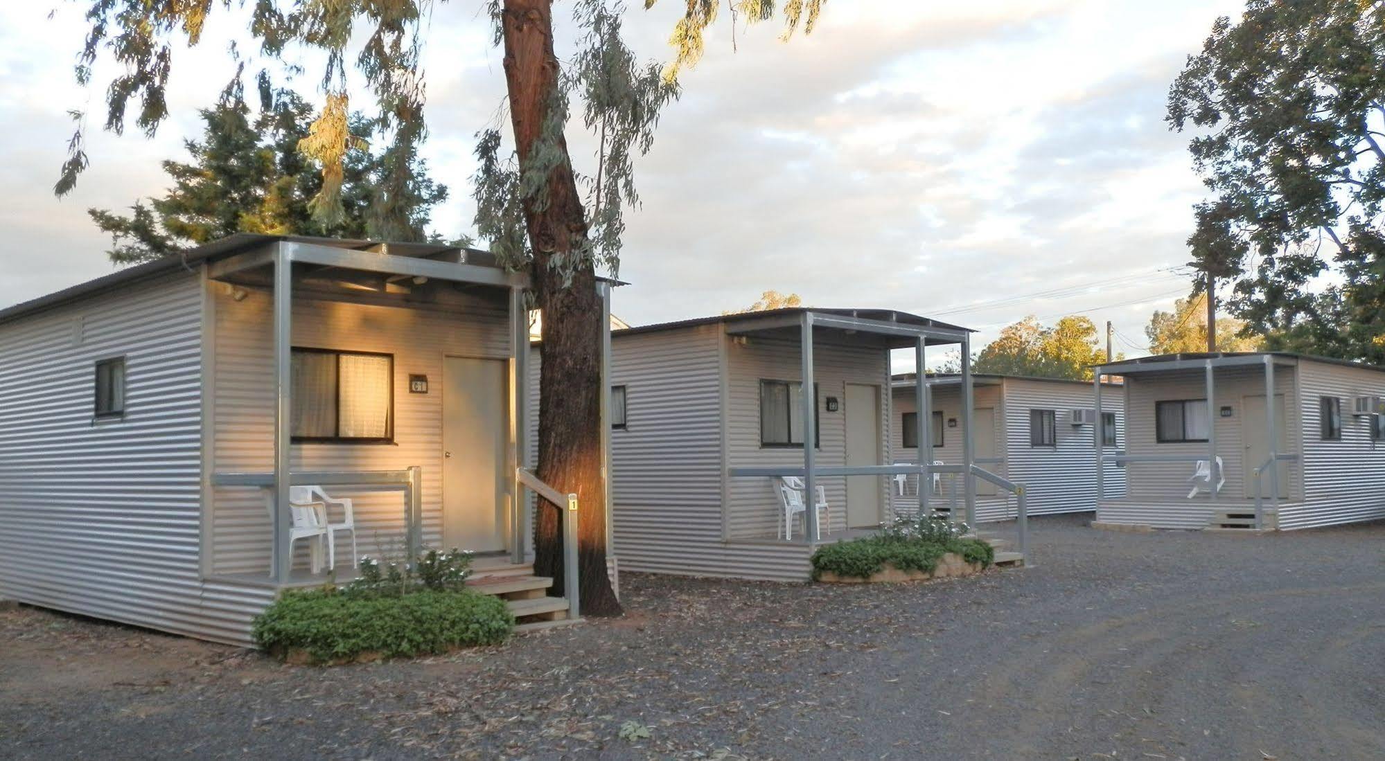 Narrabri Motel And Caravan Park Экстерьер фото